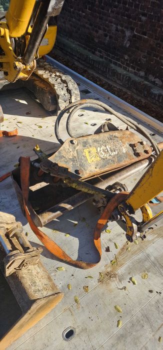 Sprzedam  młot hydrauliczny  do minikoparki jcb