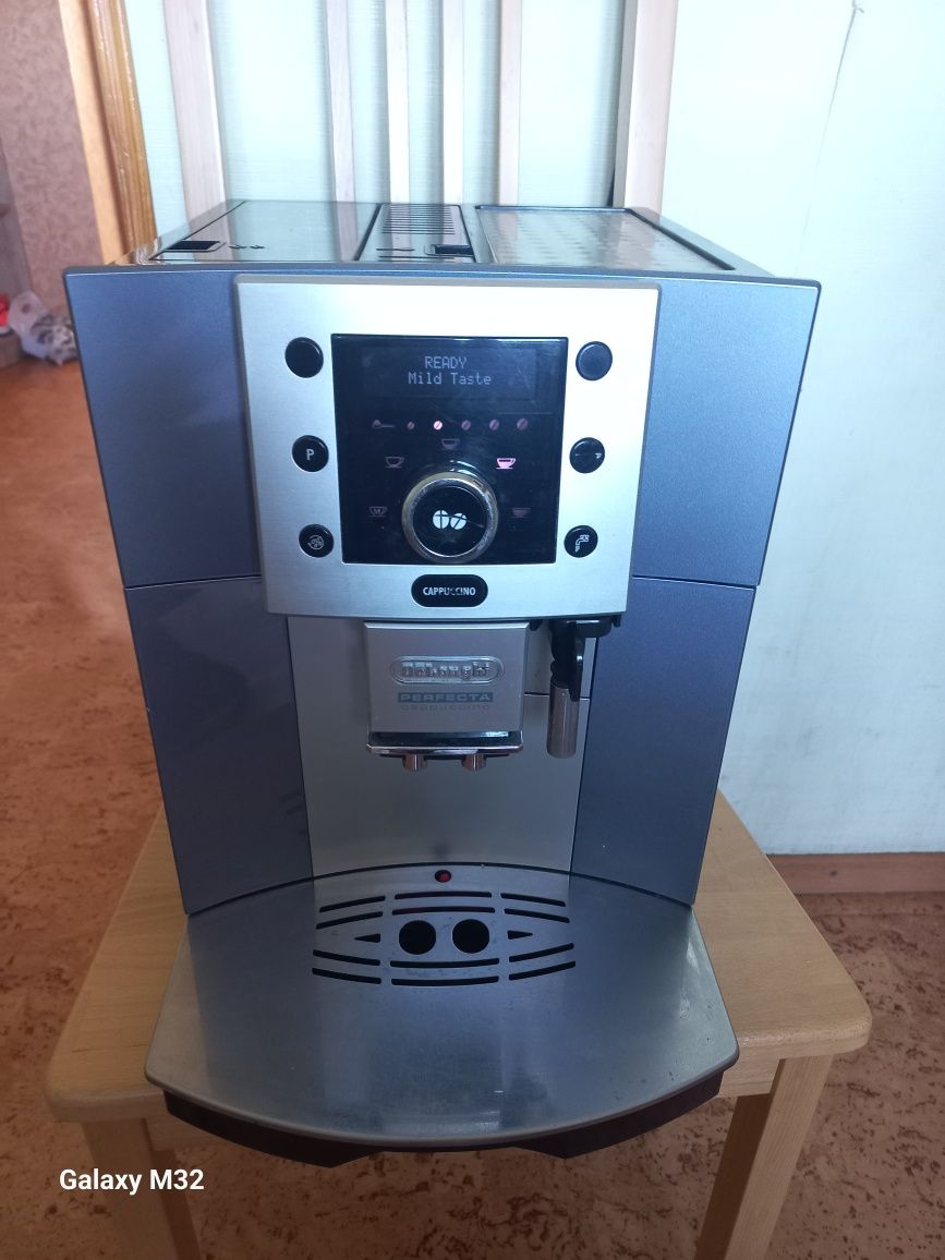 Кофемашина delonghi perfecta cappuccino
