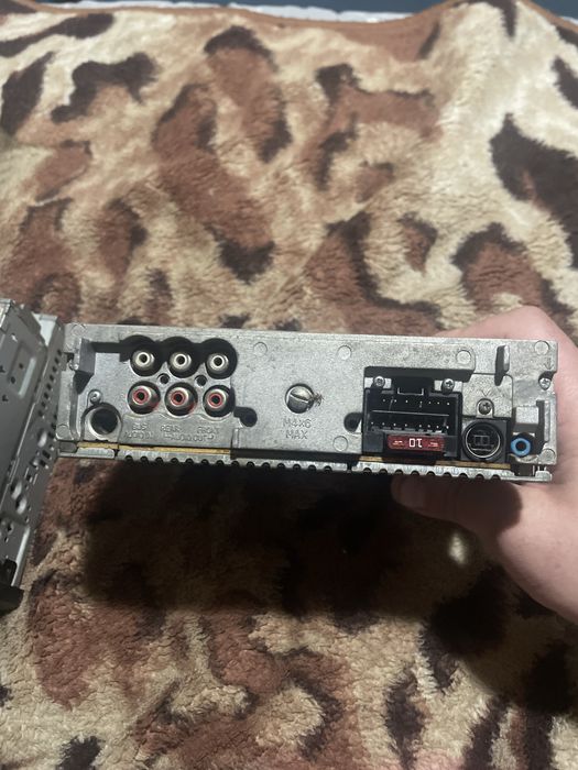 Магнитолы LG,Sony,Китаец