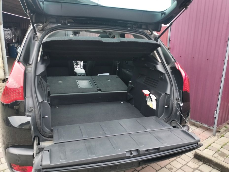 Продаж авто  Пежо 3008.2010 рік.Автомат.