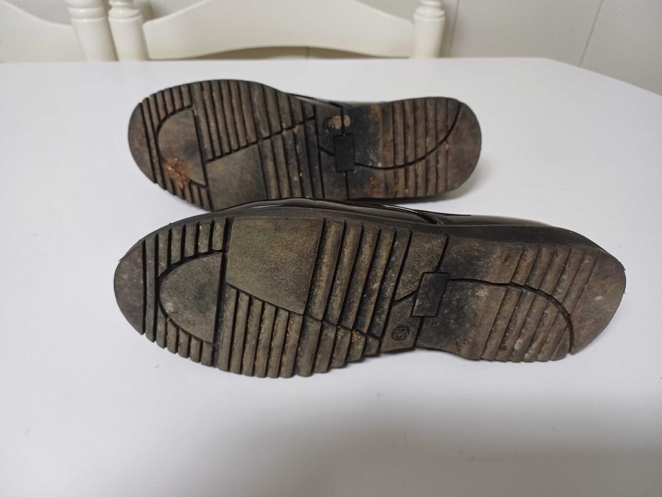 Sapatos RR pretos Nº36