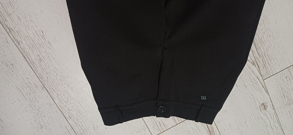 Eleganckie spodnie r146
