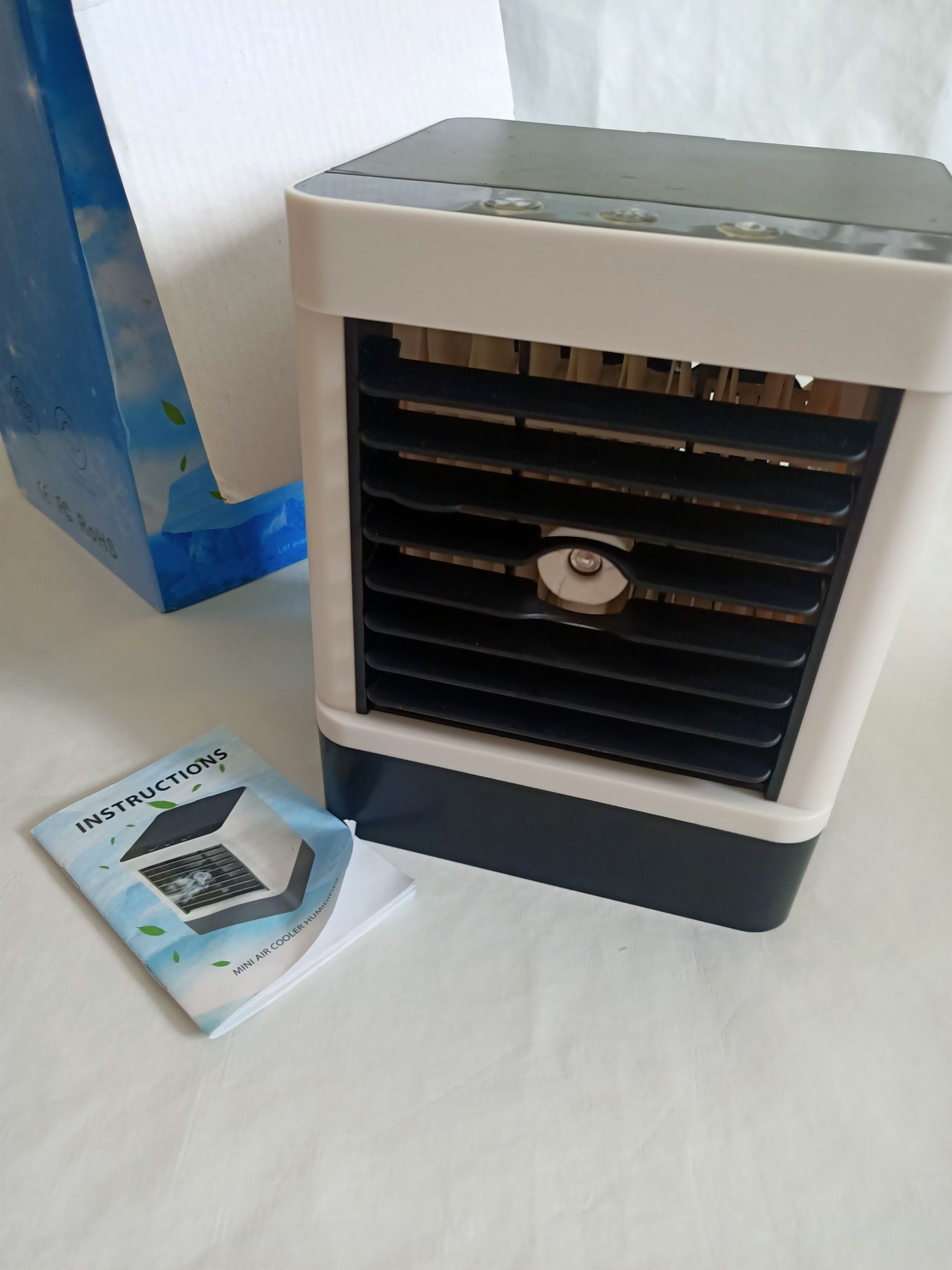 Wentylator klimatyzator z funkcją mgiełki