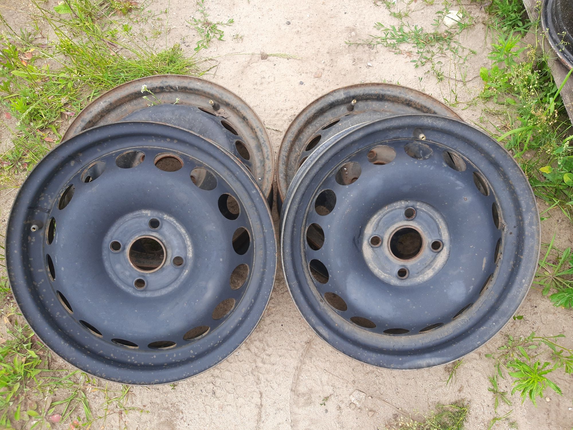 Felgi 15 Toyota Citroen Peugeot 4x100 4,5J et35