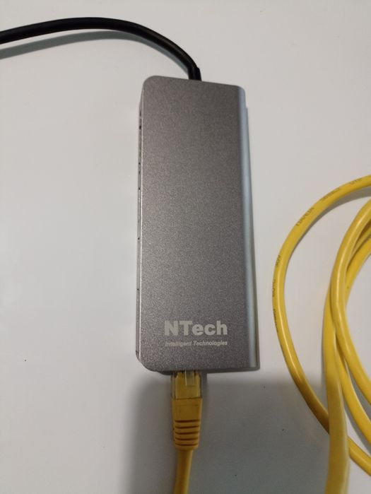 Conjunto de material eletrónico