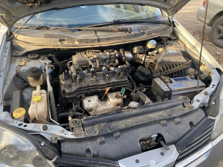 Разборка Nissan Primera p12 седан/хэтчбек 1.6/1.8/2.0 бенз