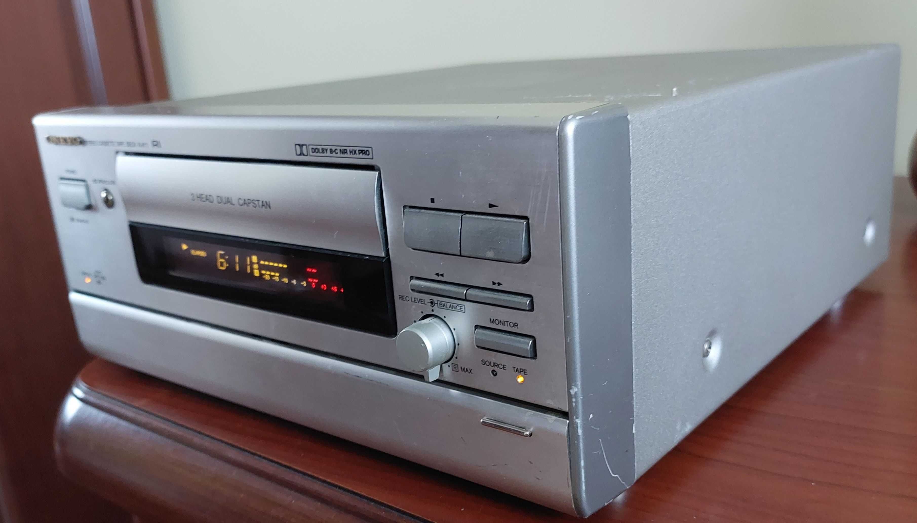 Magnetofon kasetowy ONKYO K 611