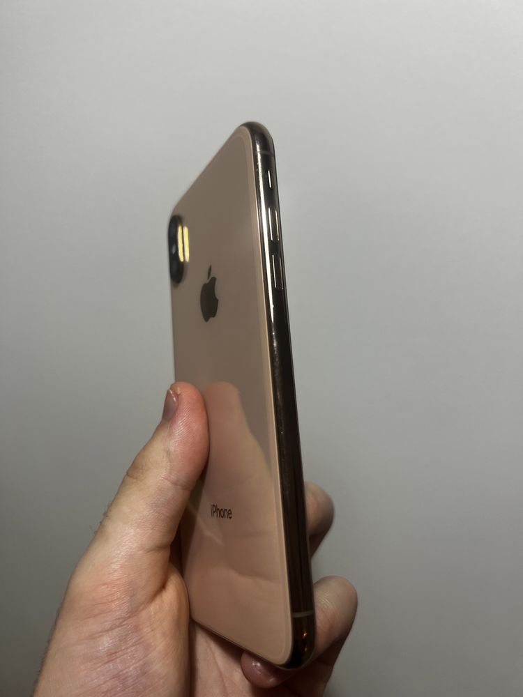 Sprzedam iPhone xs 64 gb