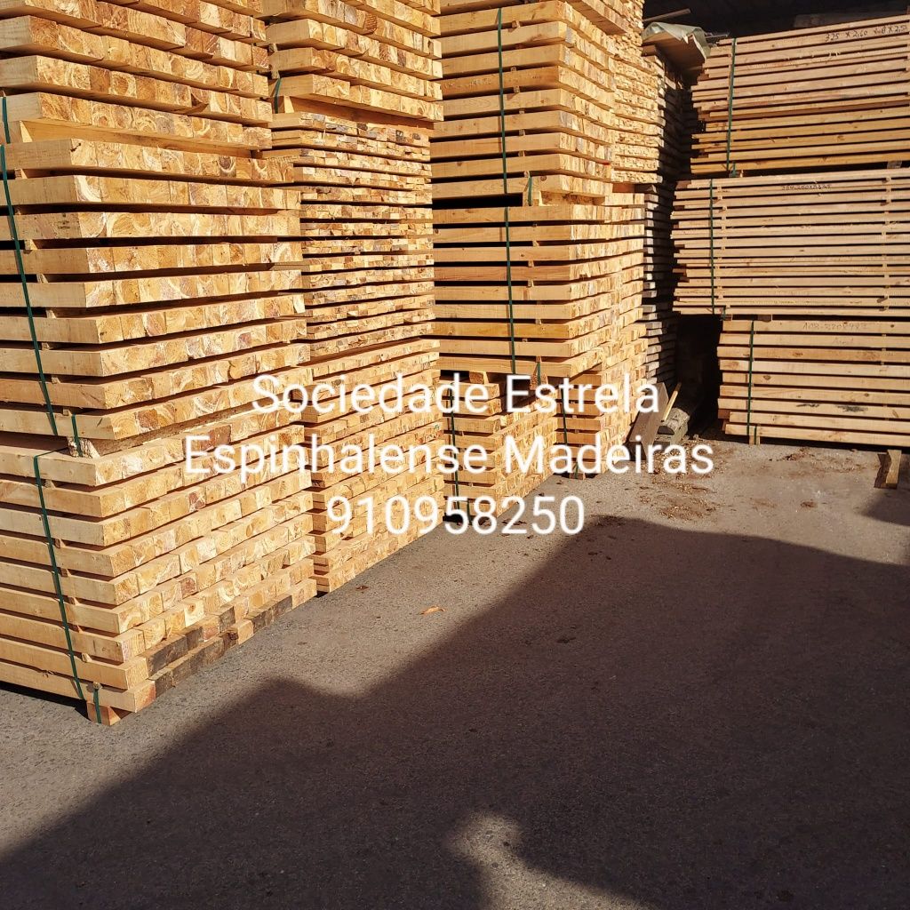 Cofragem corrente e de  medida fixa e barrotes