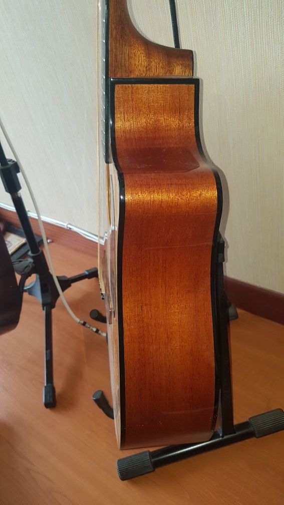 Troco Fender electroacústica por viola de valor equivalente