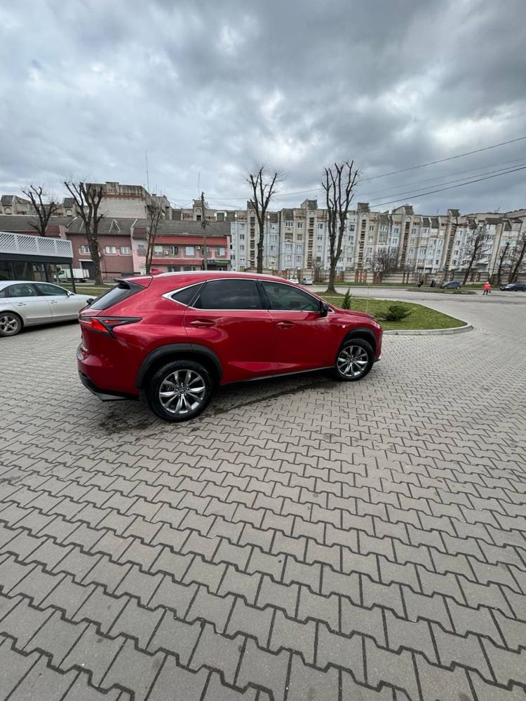 Продам авто Lexus nx 300 f-sport. 2017