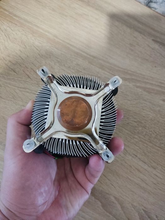 Процесор Intel Core 2 Quad Q8200, s 775