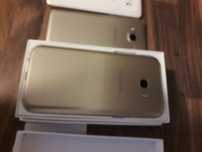 Uszkodzone telefony iPhone i Samsungi