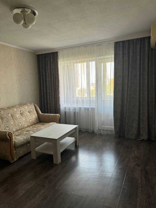Оренда 1к квартира м Дарниця вул Соборності 13 А