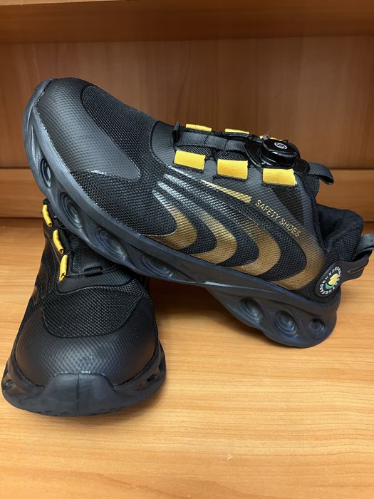 Спецвзуття кросівки робочі