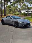 Aston Martin Vantage Coupe V8