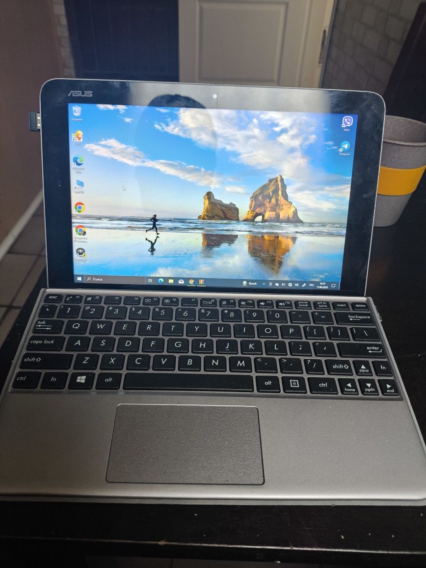 Продам или обмен ASUS T102h 4/64+256 Transformi