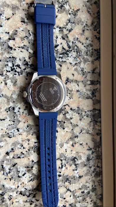 Relógio Masculino Guess modelo 100m/330ft
