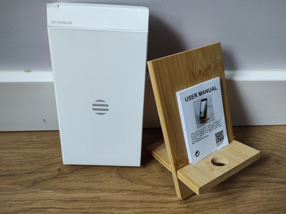 Nowa drewniana podstawka pod telefon stojak na telefon