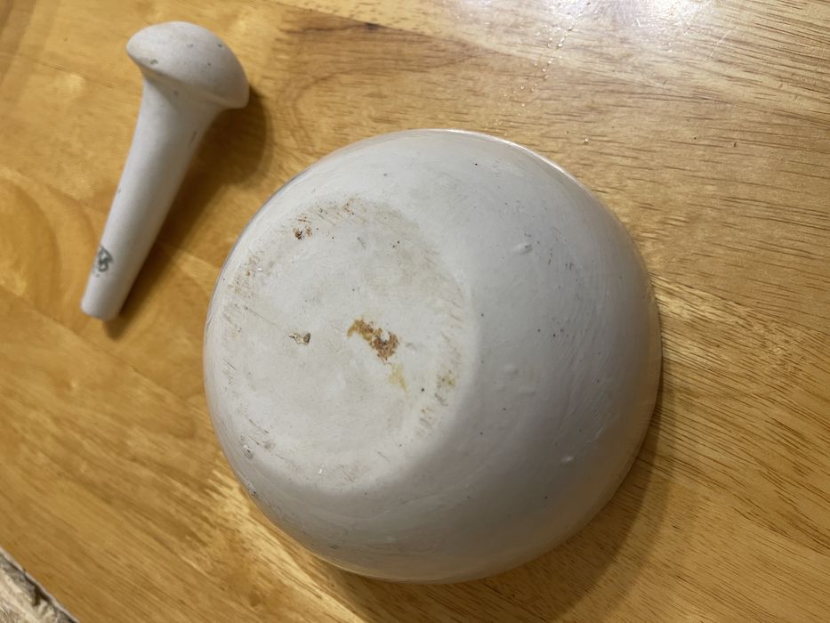 Керамическая ступка с пестиком, выпаривательная чаша