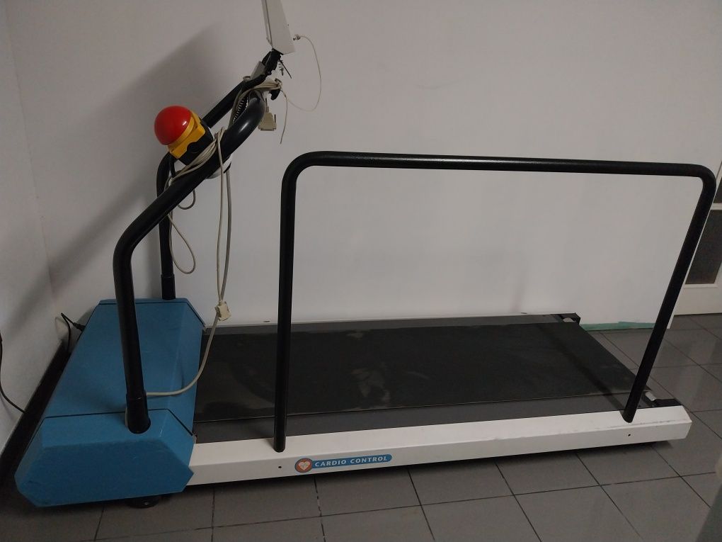 Passadeira de corrida profissional cardio control