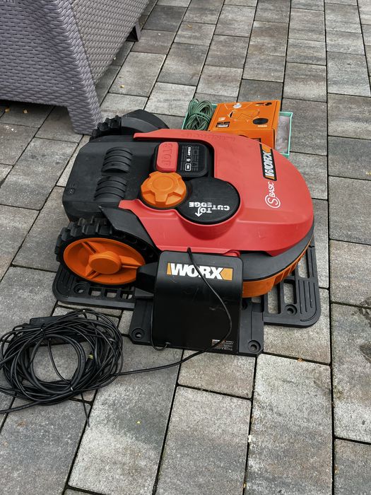 Газонокосарка робот Косилка робот