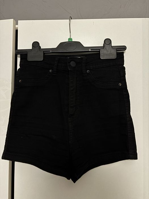 Letnie jeansowe spodenki