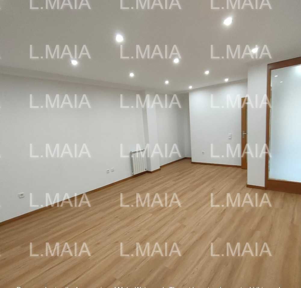 Apartamento T2 + 1 (arrumo) + BOX + 2 Suites - possível permuta
