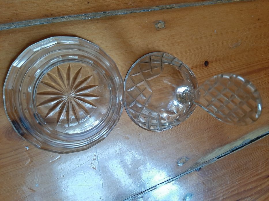 Manteigueira em Vidro trabalhado