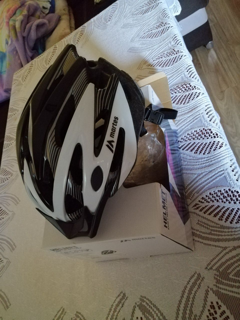 Kask rowerowy nowy