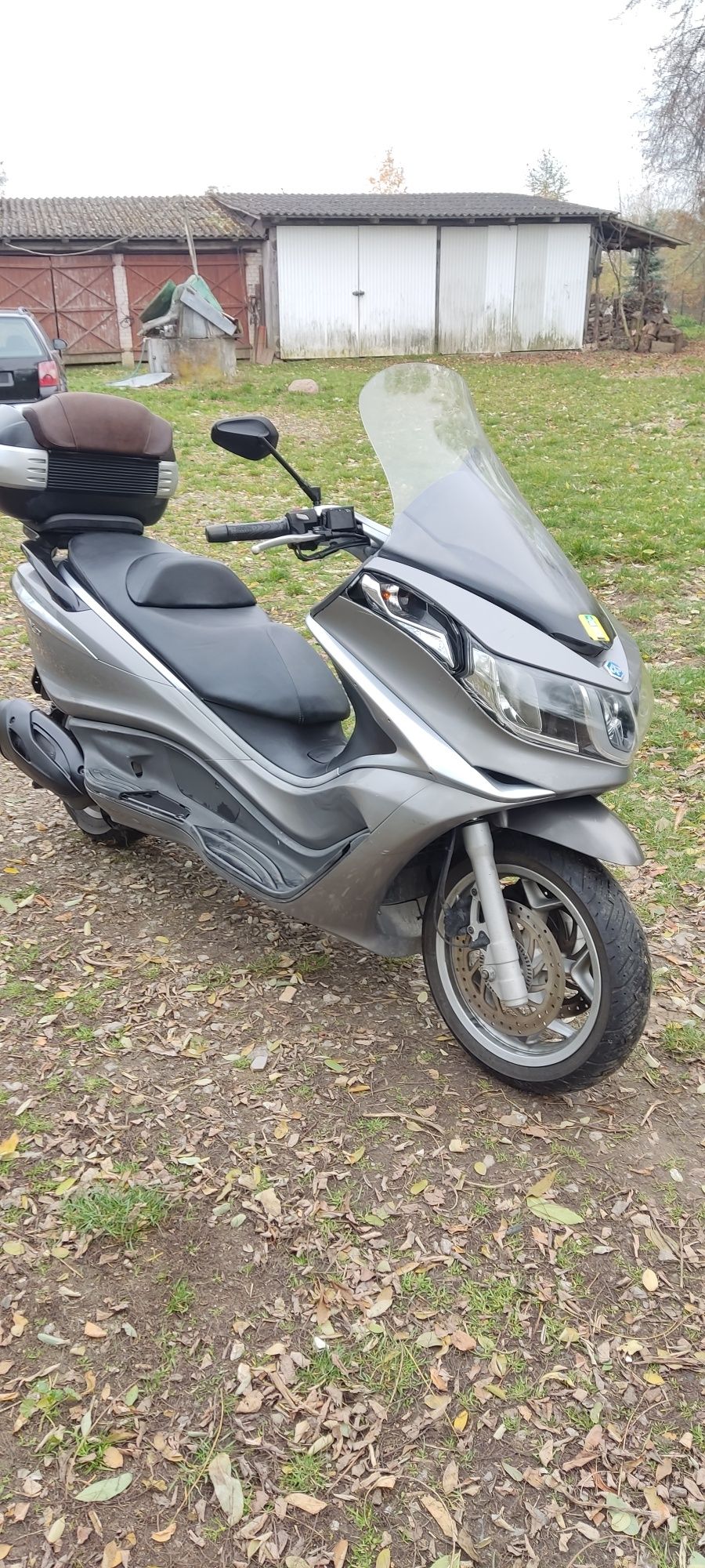 Piaggio X10 350 maxi skuter tylko 28500 km