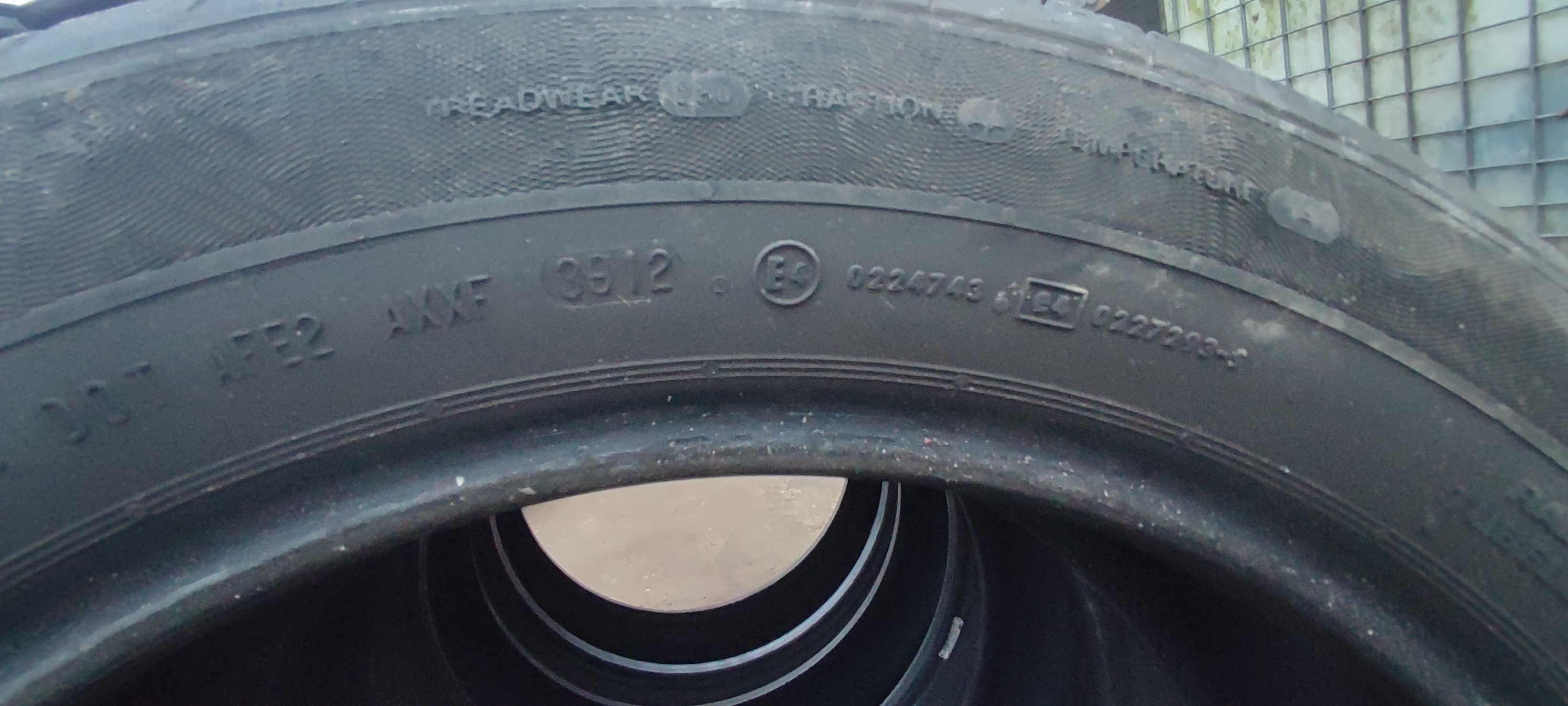 Opony Continental PremiumContact2 215/55R18