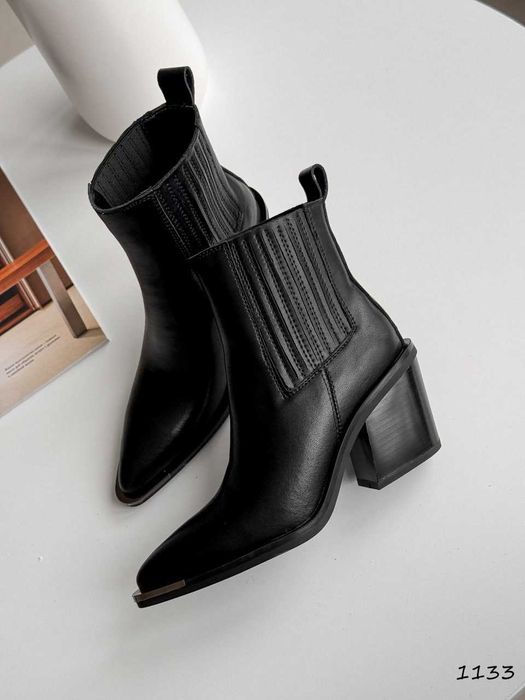 Жіночі зимові козаки шкіряні (36-40) чорні Ковбойки на флісі