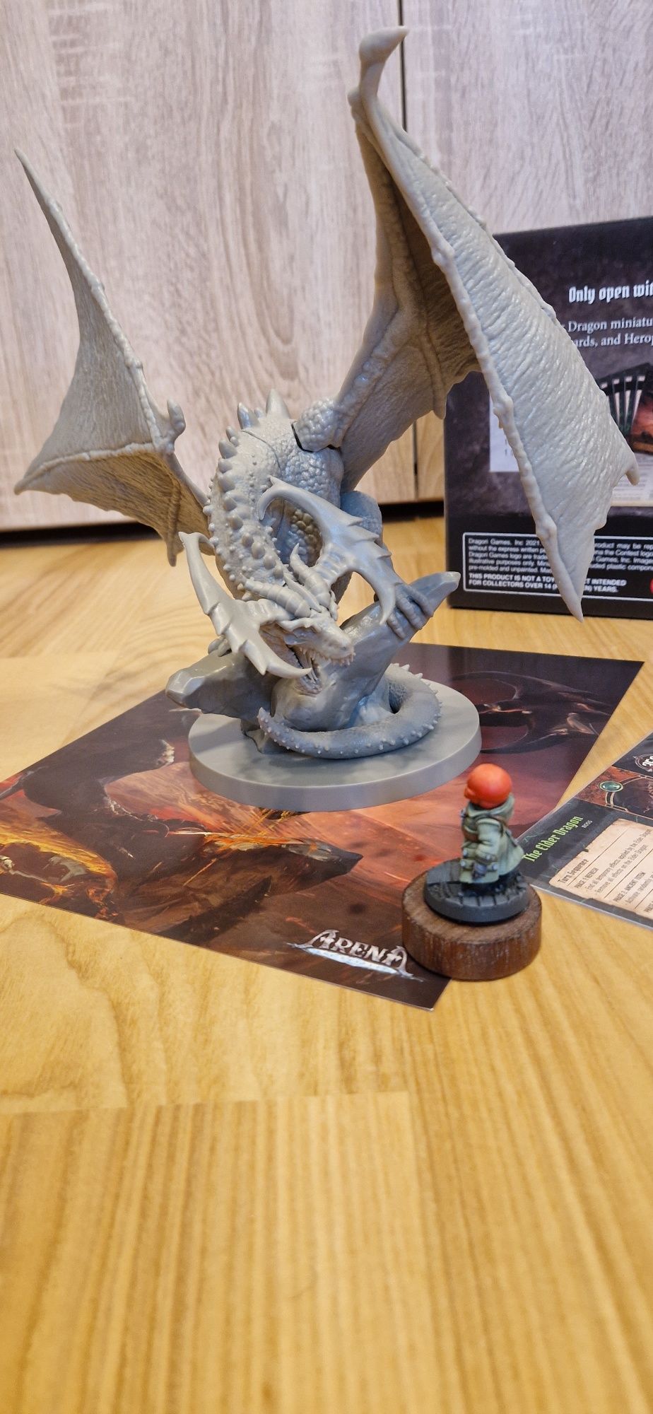 Arena The Contest Elder Dragon KS EN Dungeons and Dragons Figurka