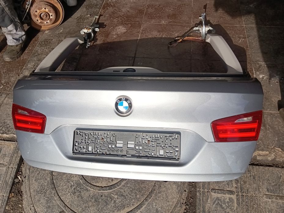 Klapa tył idealna w kolor BMW F11 A52 kombi pokrywa lampa szyba zderza