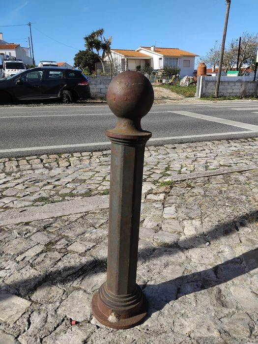 Pilar em ferro fundido