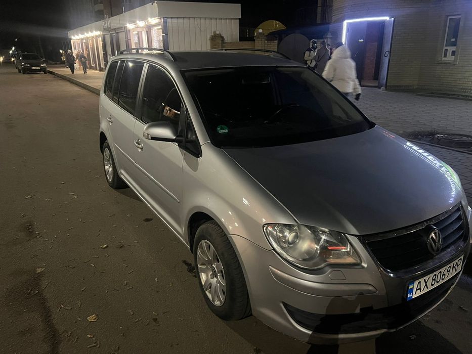 Фольцваген тоуран