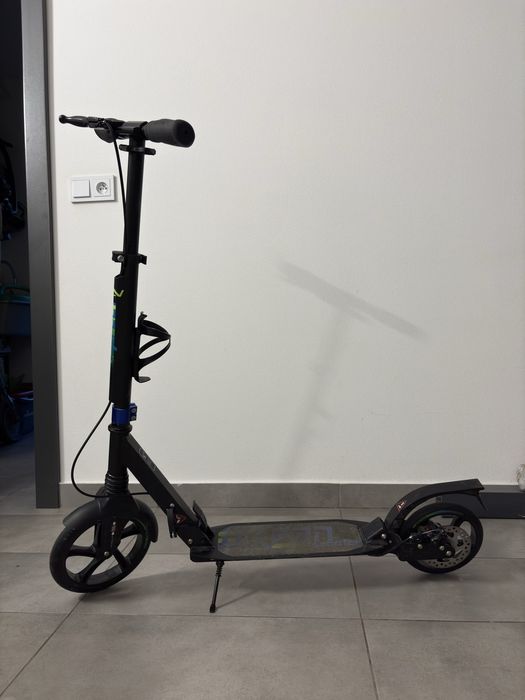 Hulajnoga wyczynowa dla dziecka z hamulcem tarczowym