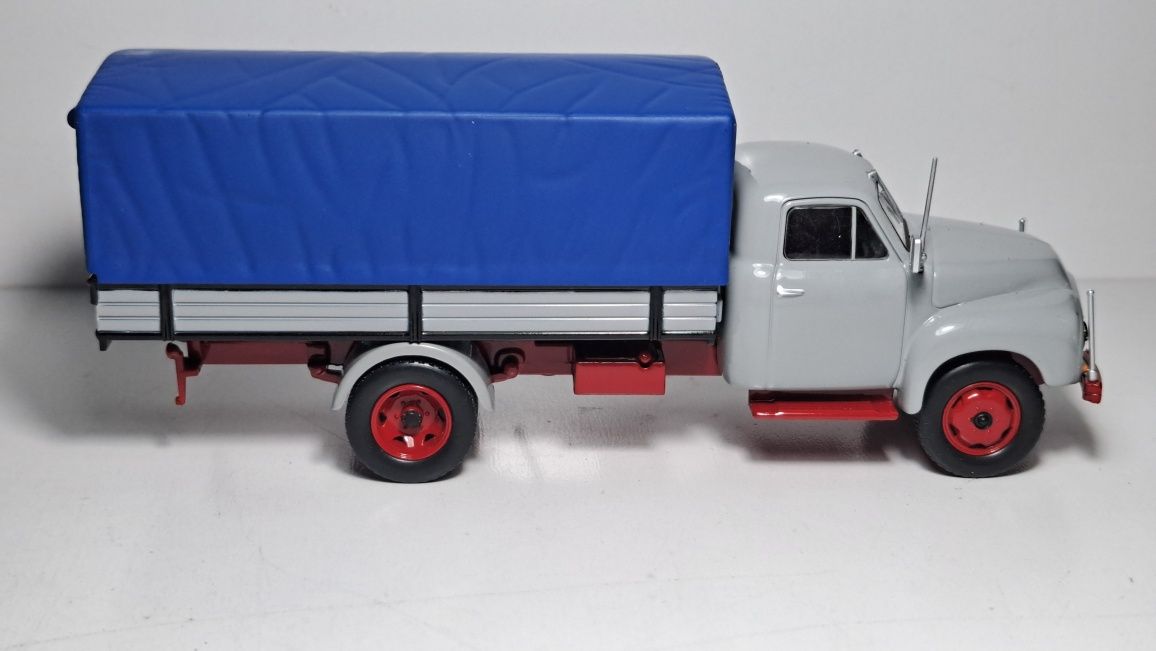 Camião Opel Blitz 1:43