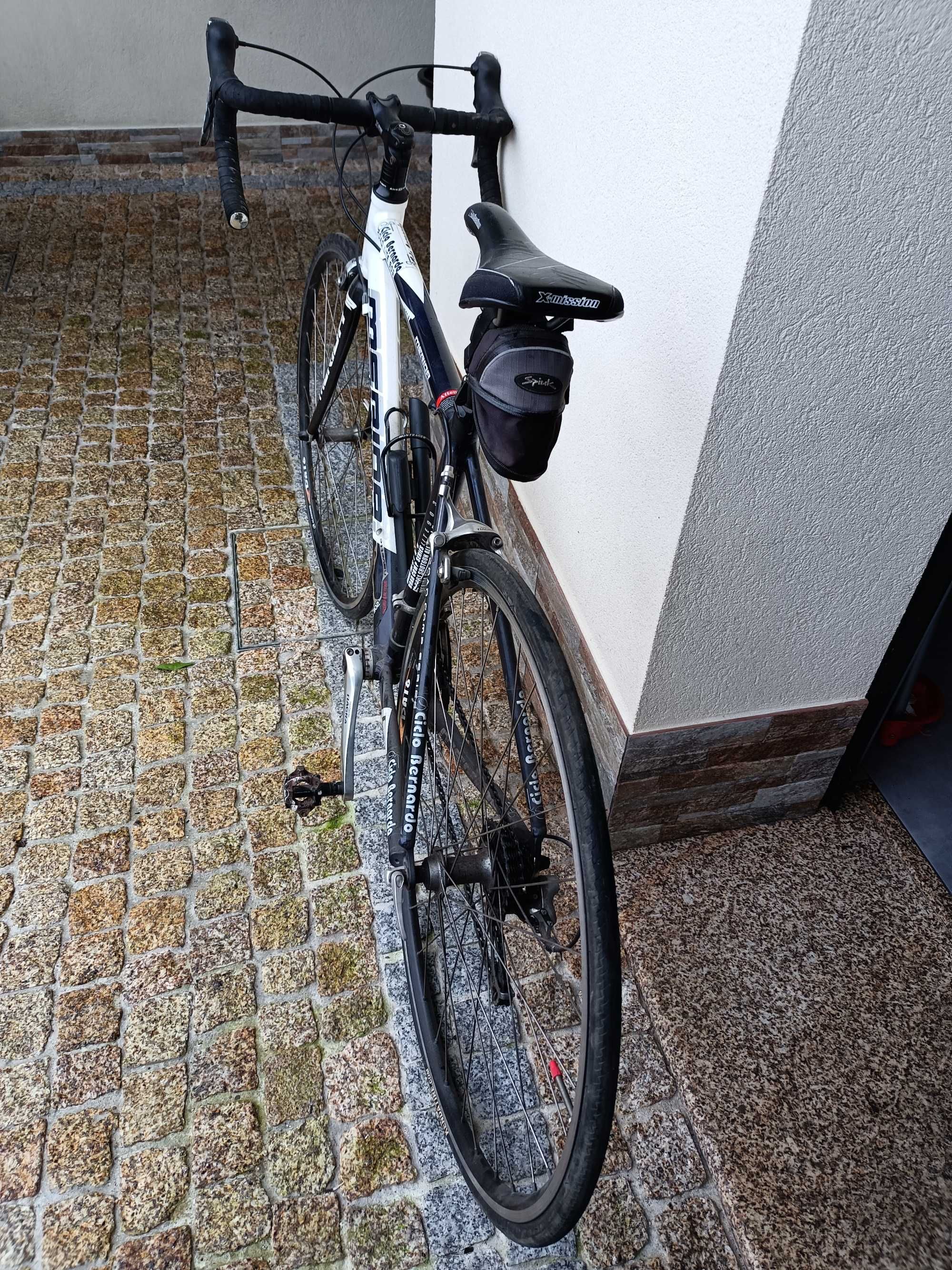 Bicicleta de estrada