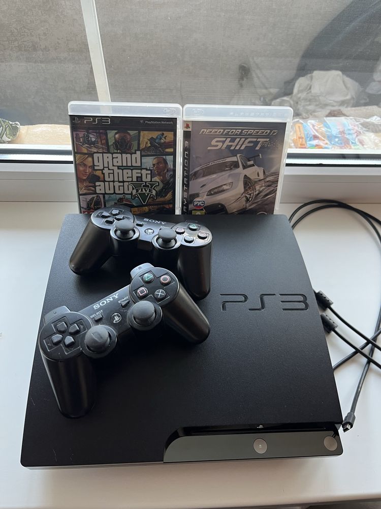 Продам PS 3 в отличном состоянии