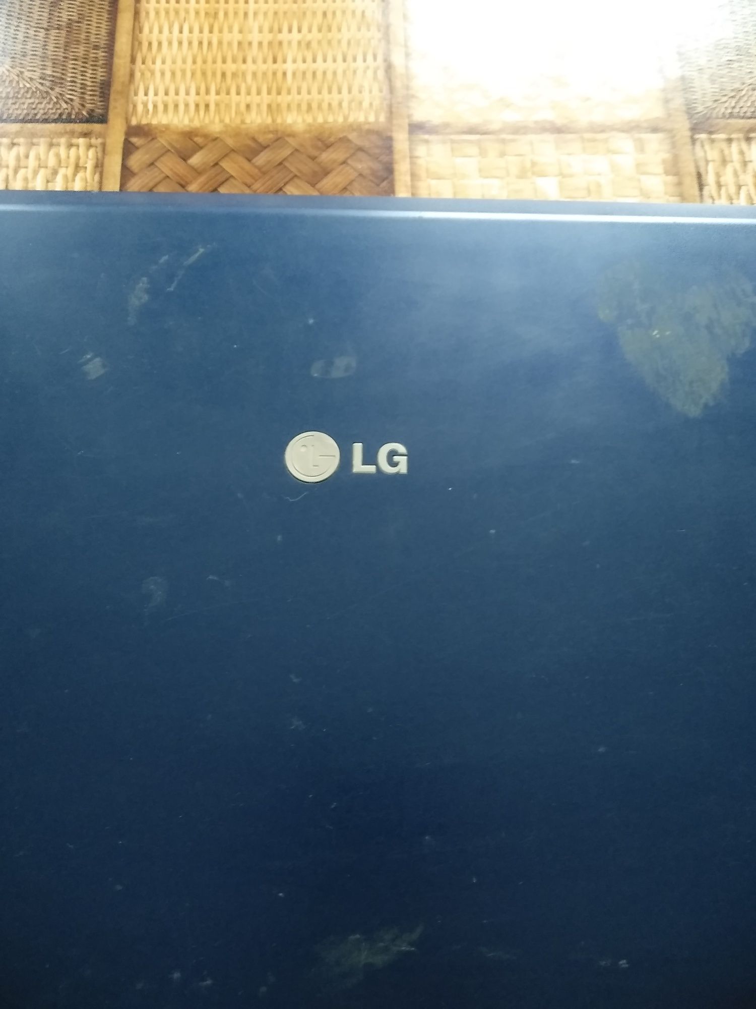 Продам ноутбук LG M1
