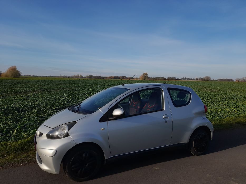 Toyota Aygo ,  1.0 benzyna , 2007 rok , sprawna klima .