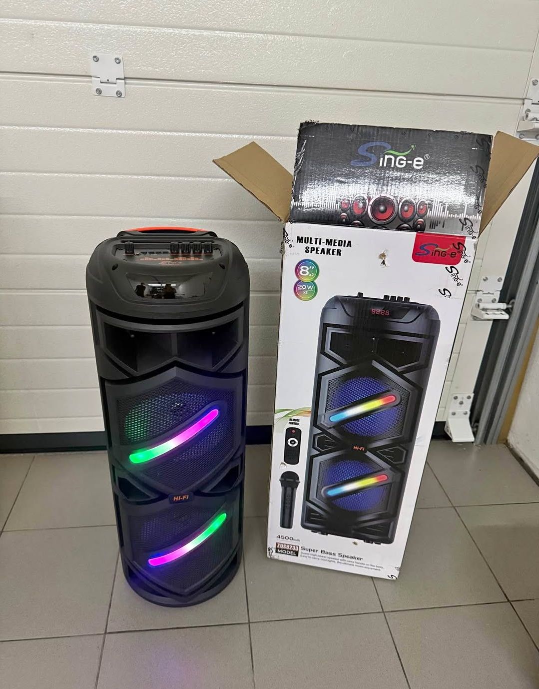 Várias colunas de som com bluetooth