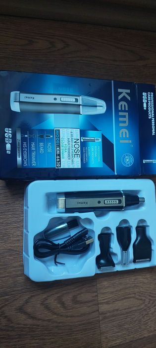 Тример  для  уходу  за волосся  4 в 1 Kemei