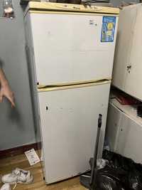 Холодильник днепр Потребує ремонту