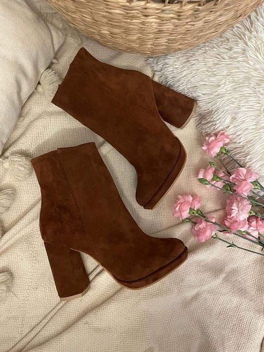 Eleganckie botki zamszowe naturalna skóra