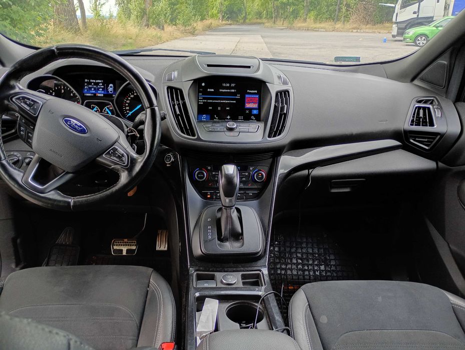 Kuga ST line 4x4