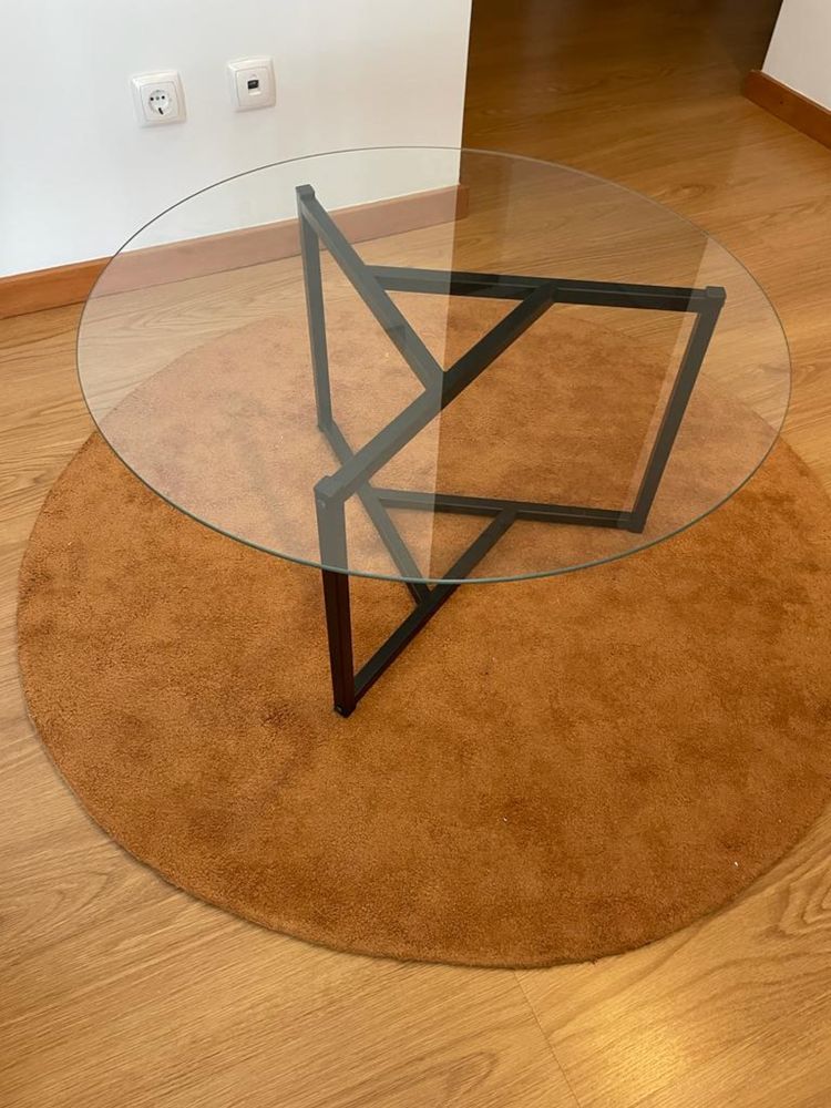 Mesa de centro. 75x45cm
