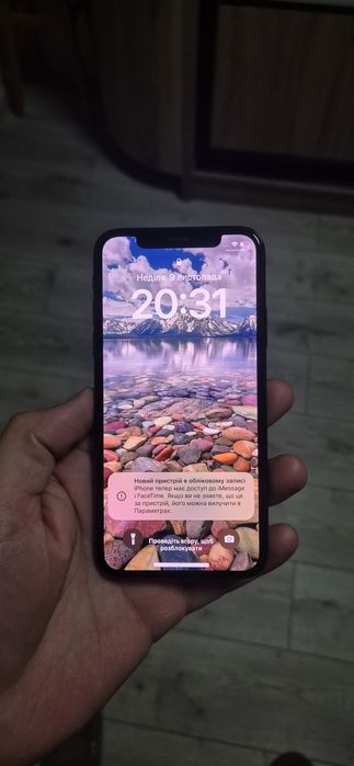 Продам Iphone X 64